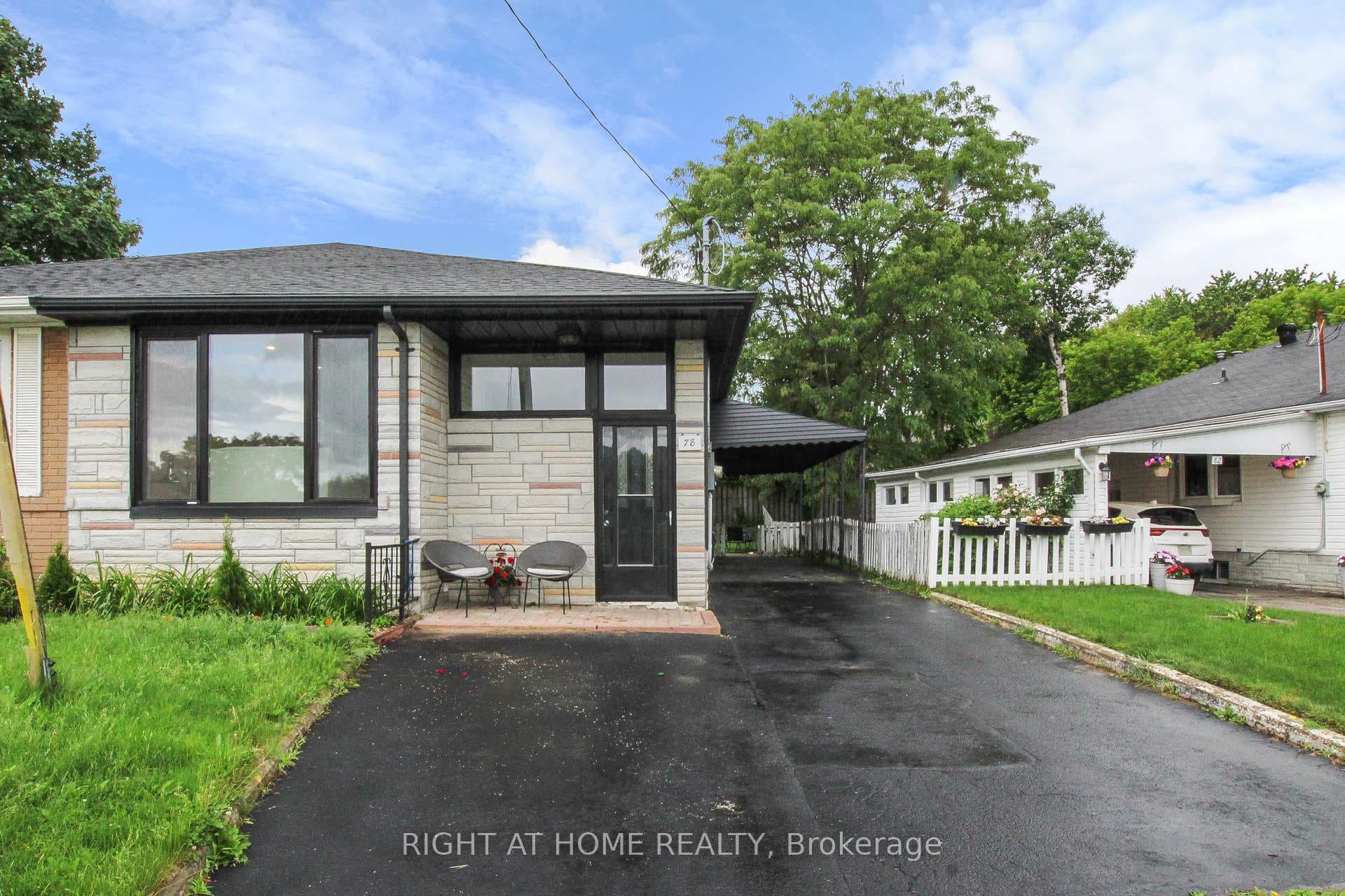 78 Longford Drive Unit Lower photo 1
