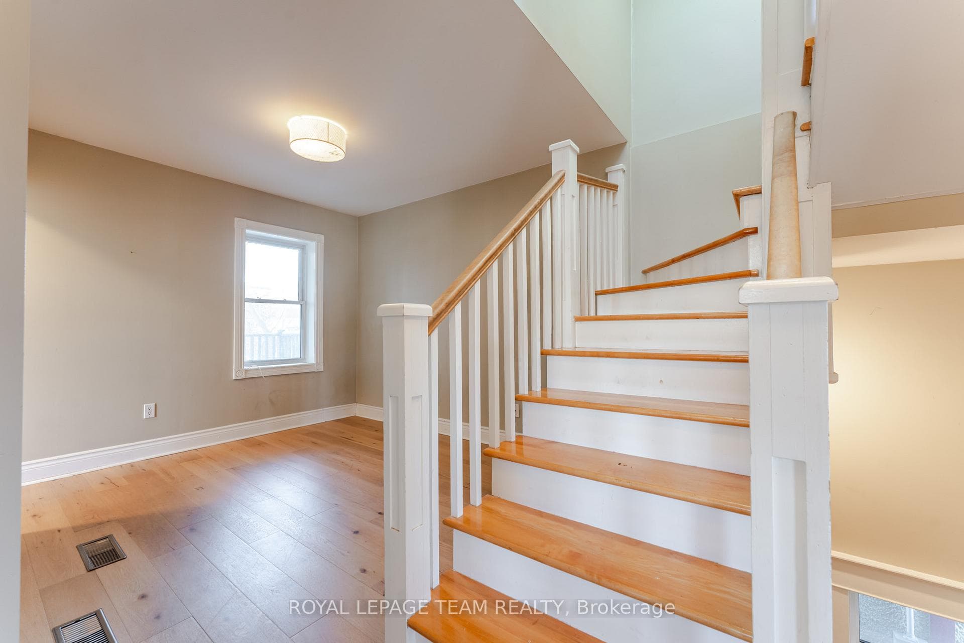 348 Somerset Street photo 19