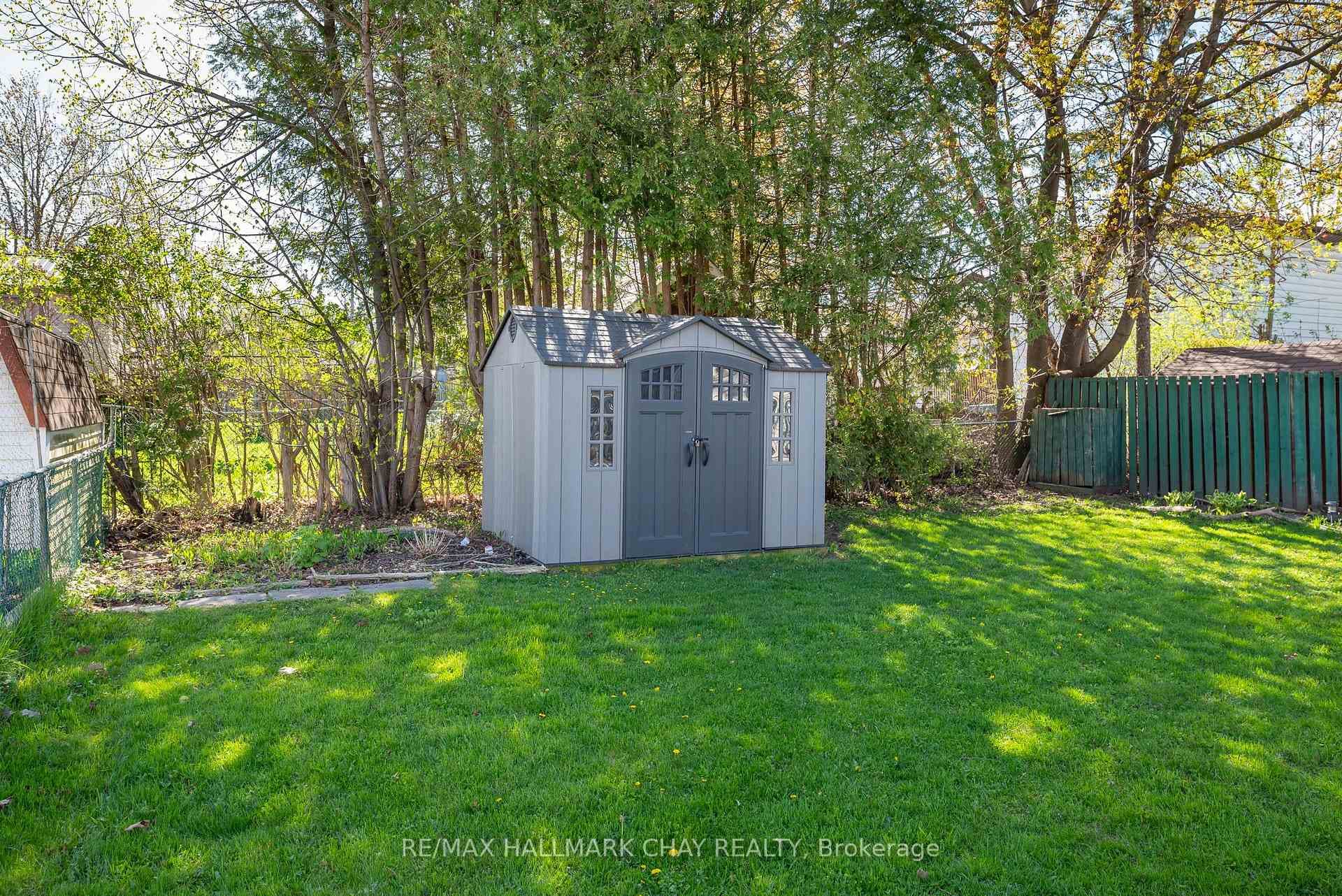 377 Forest Avenue photo 24