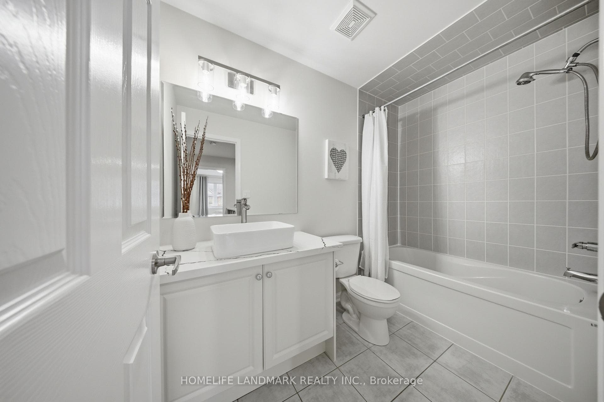 268 Wetenhall Landing photo 21