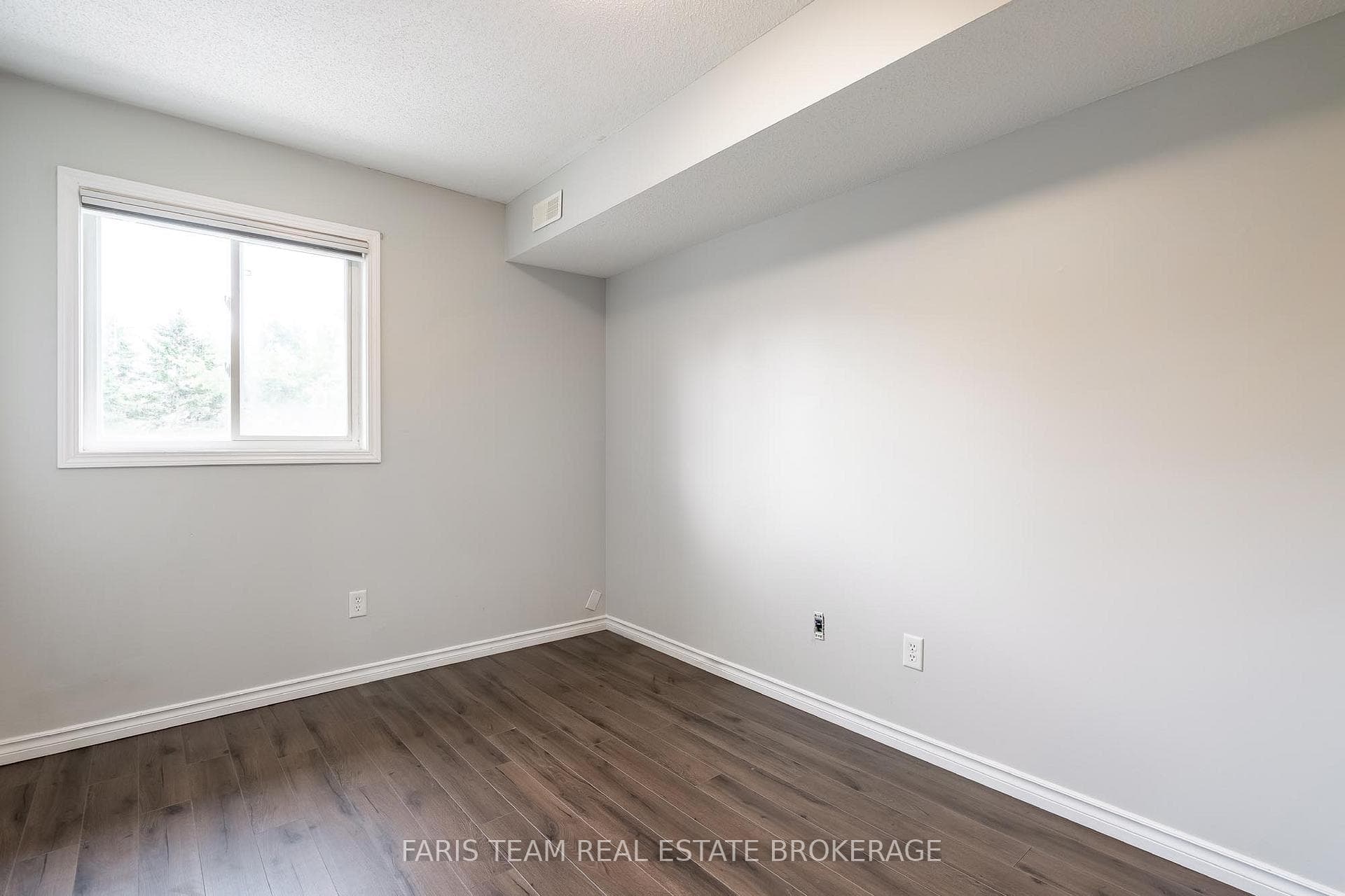 243 Ferndale Drive Unit 76 photo 18