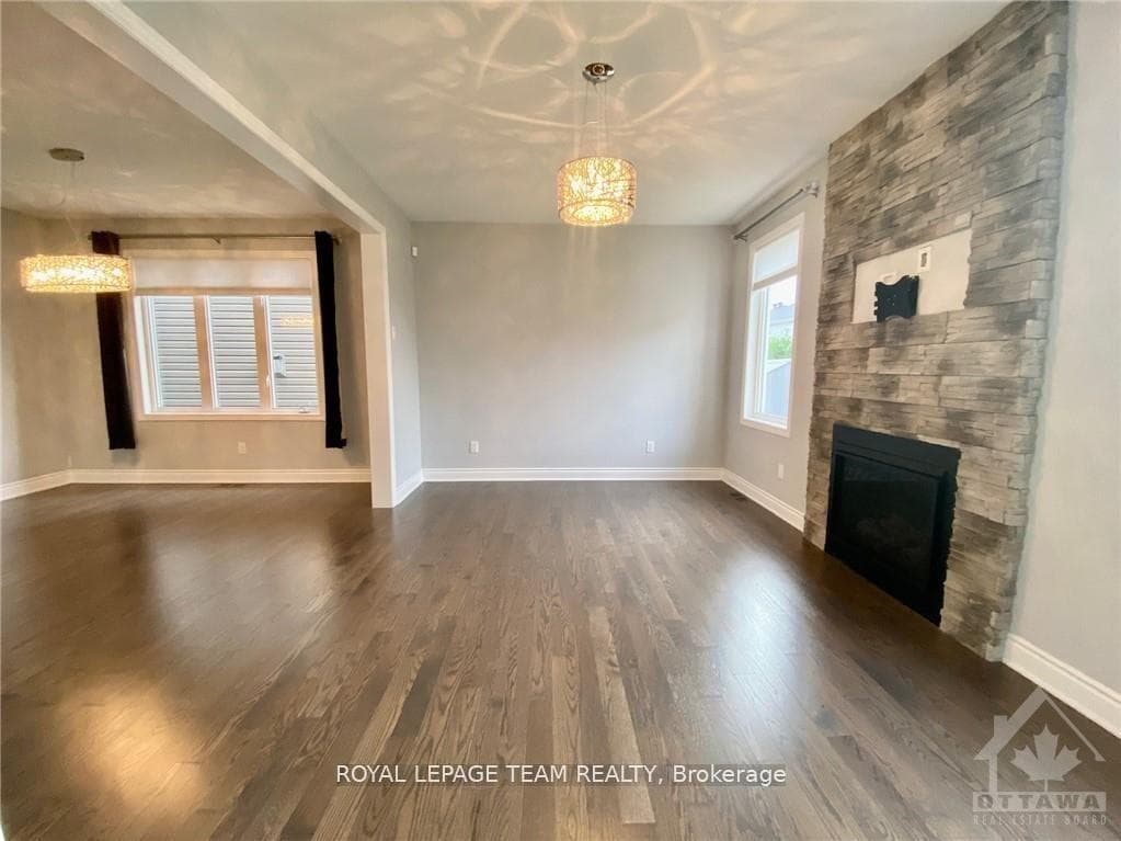 333 Meadowbreeze Drive photo 5