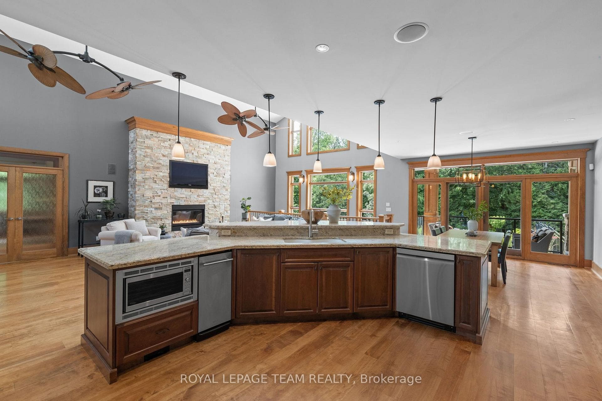 1343 Terrace Ridge Drive photo 13