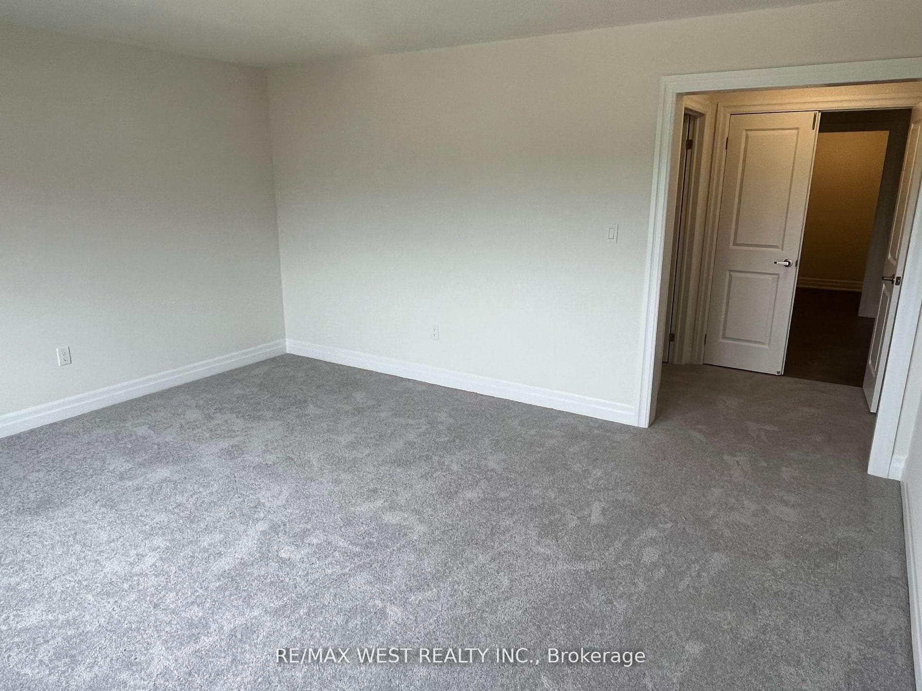 130 Connell Drive photo 20