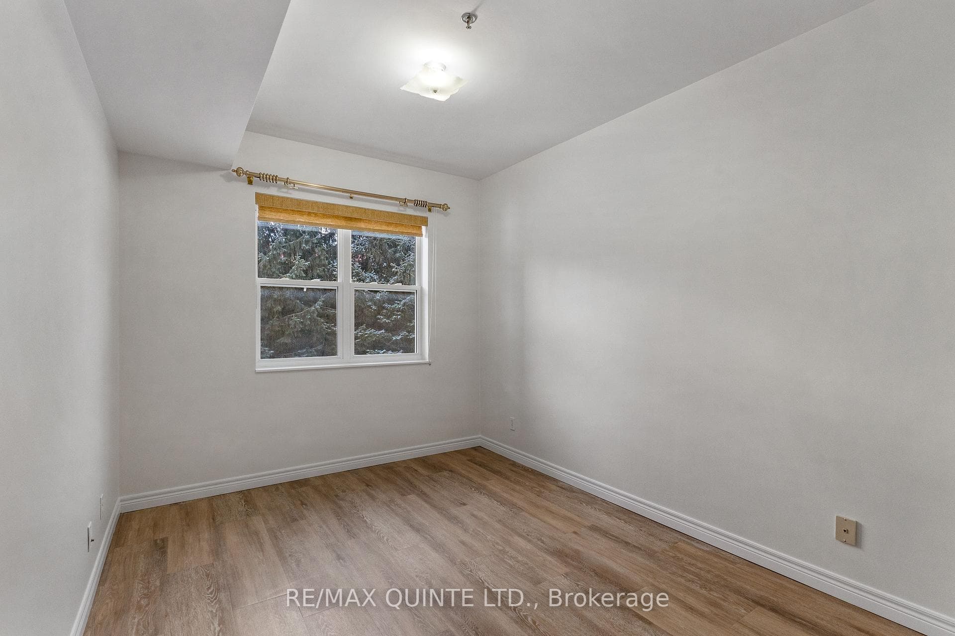 20 Fourth Avenue Unit 105 photo 12