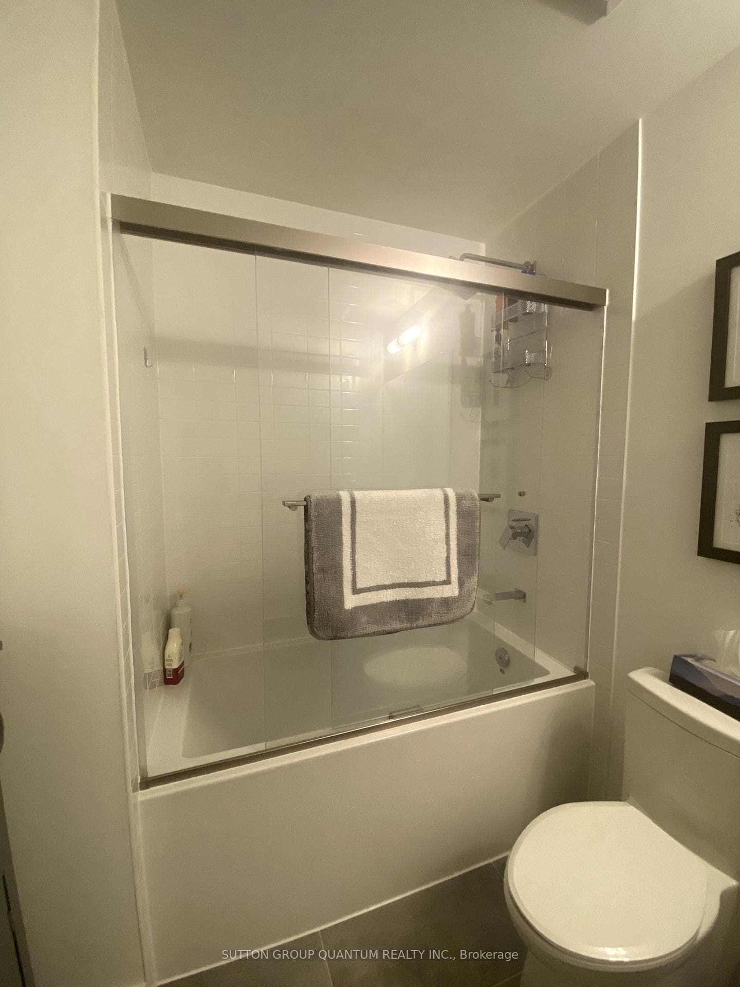 2489 TAUNTON Road Unit 210 photo 14