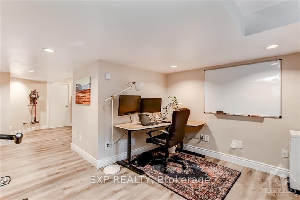 38 OAKHAVEN photo 25