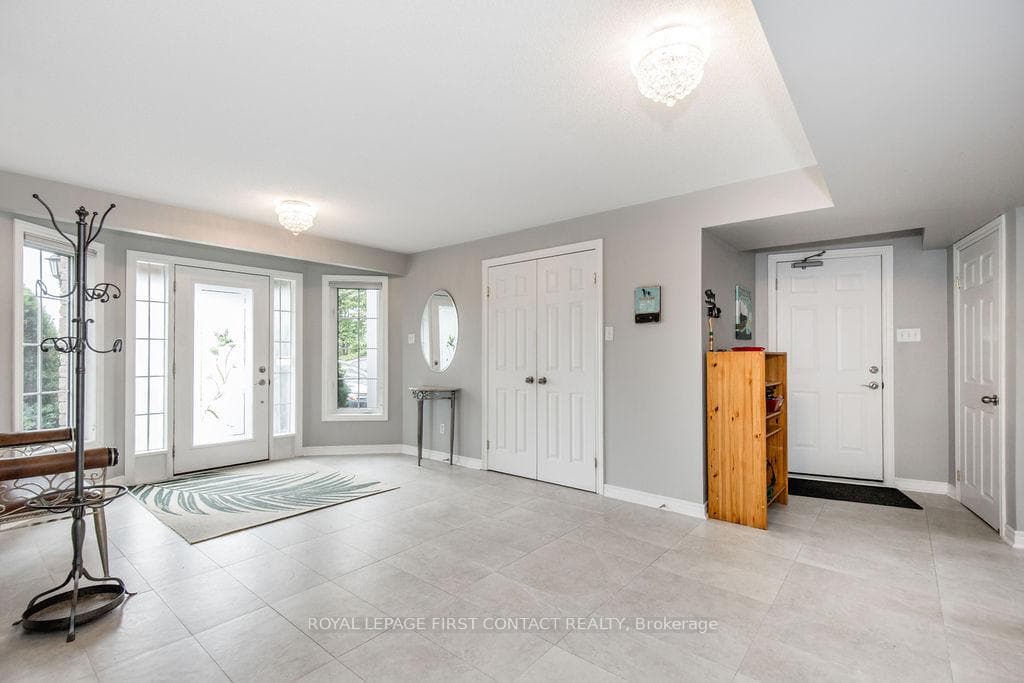 14 Valleycrest Drive photo 7