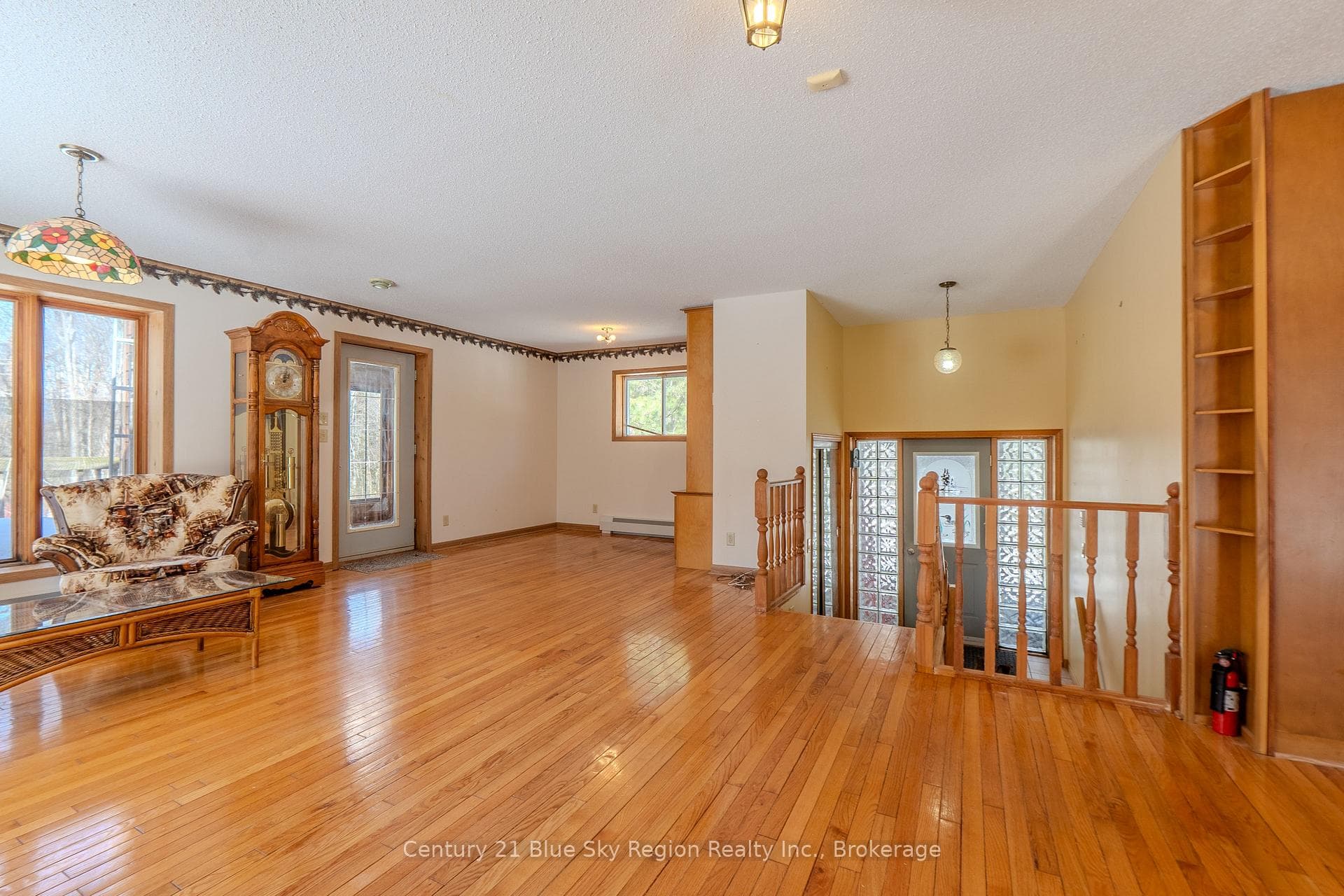 55 Chadbourne Drive photo 15
