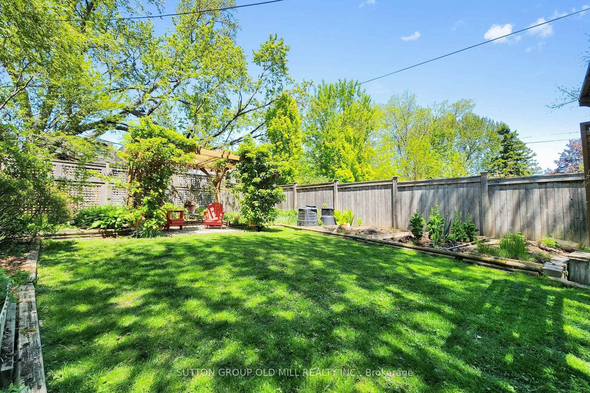 12 Jasmine Avenue photo 44