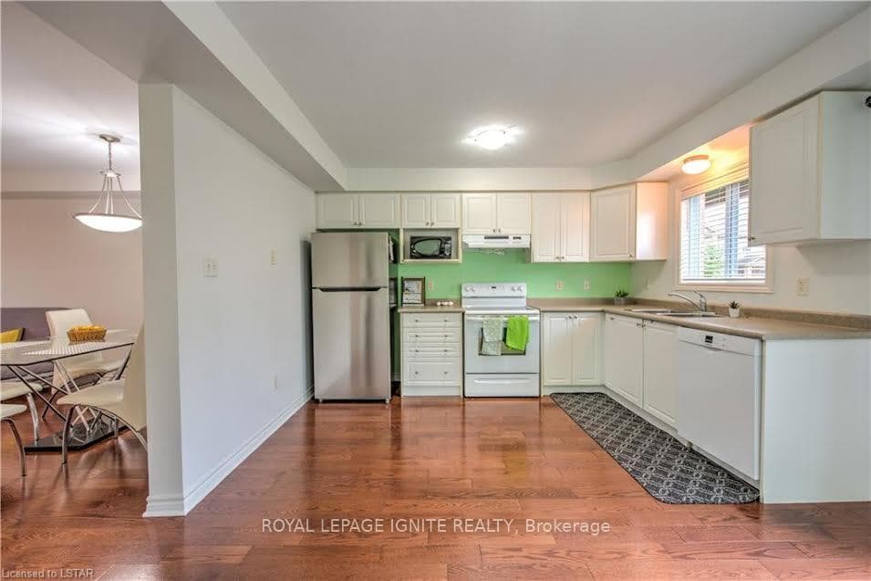 3320 Meadowgate Boulevard Unit 240 photo 17