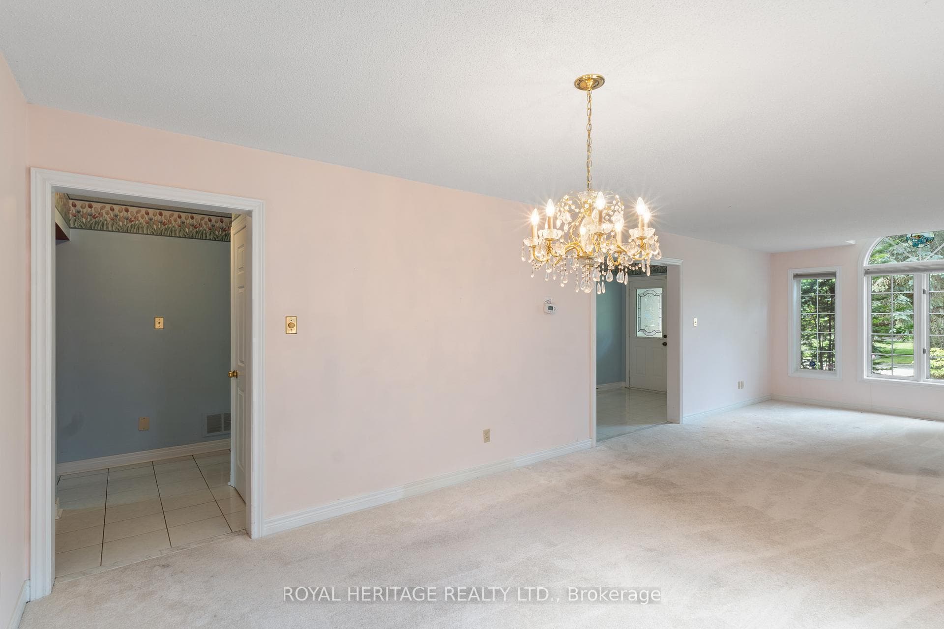 2524 Linwood Street photo 7