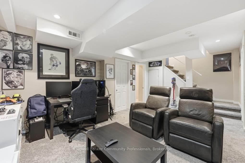 320 Darling Street photo 31