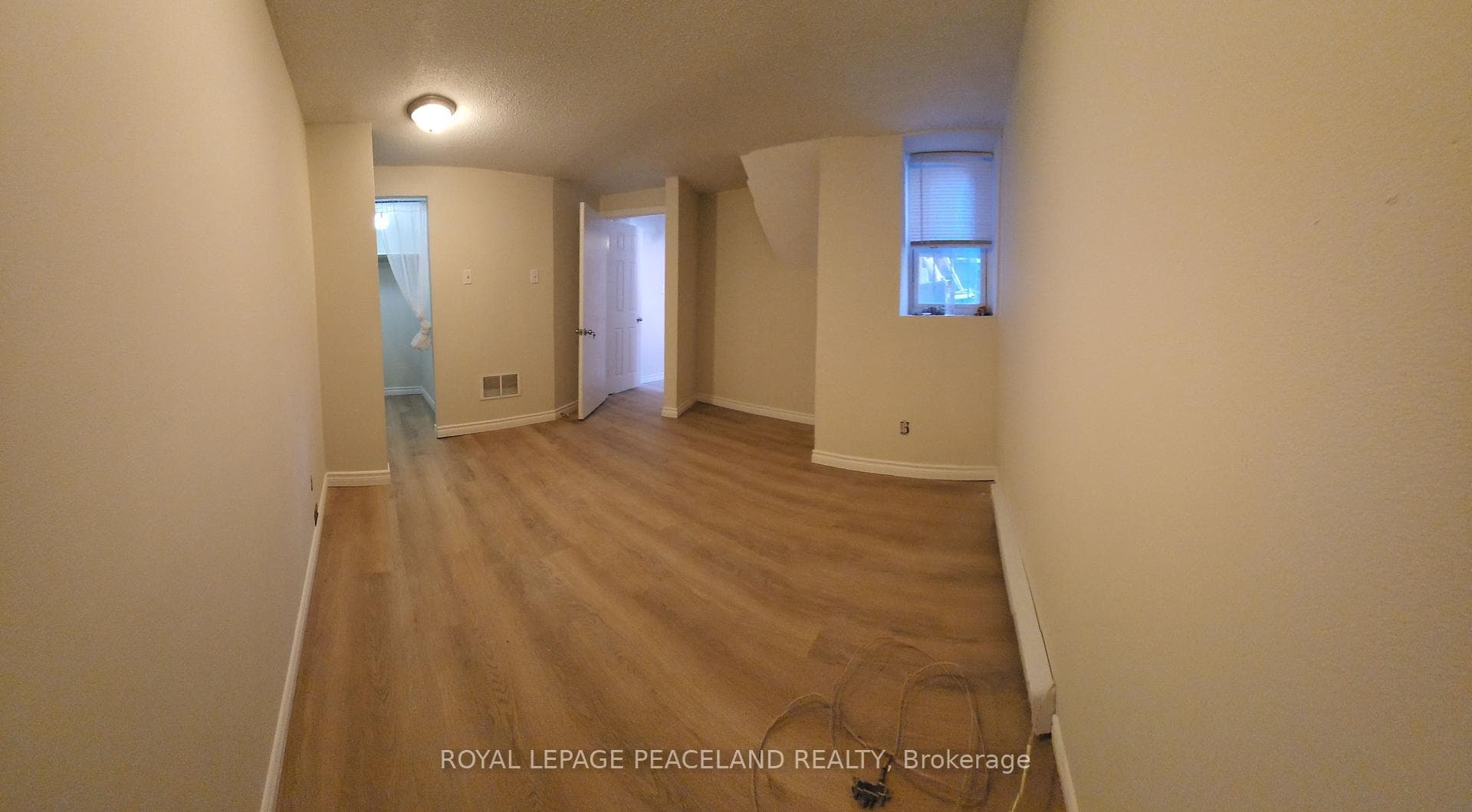 558 Spadina Crescent Unit 4 photo 10