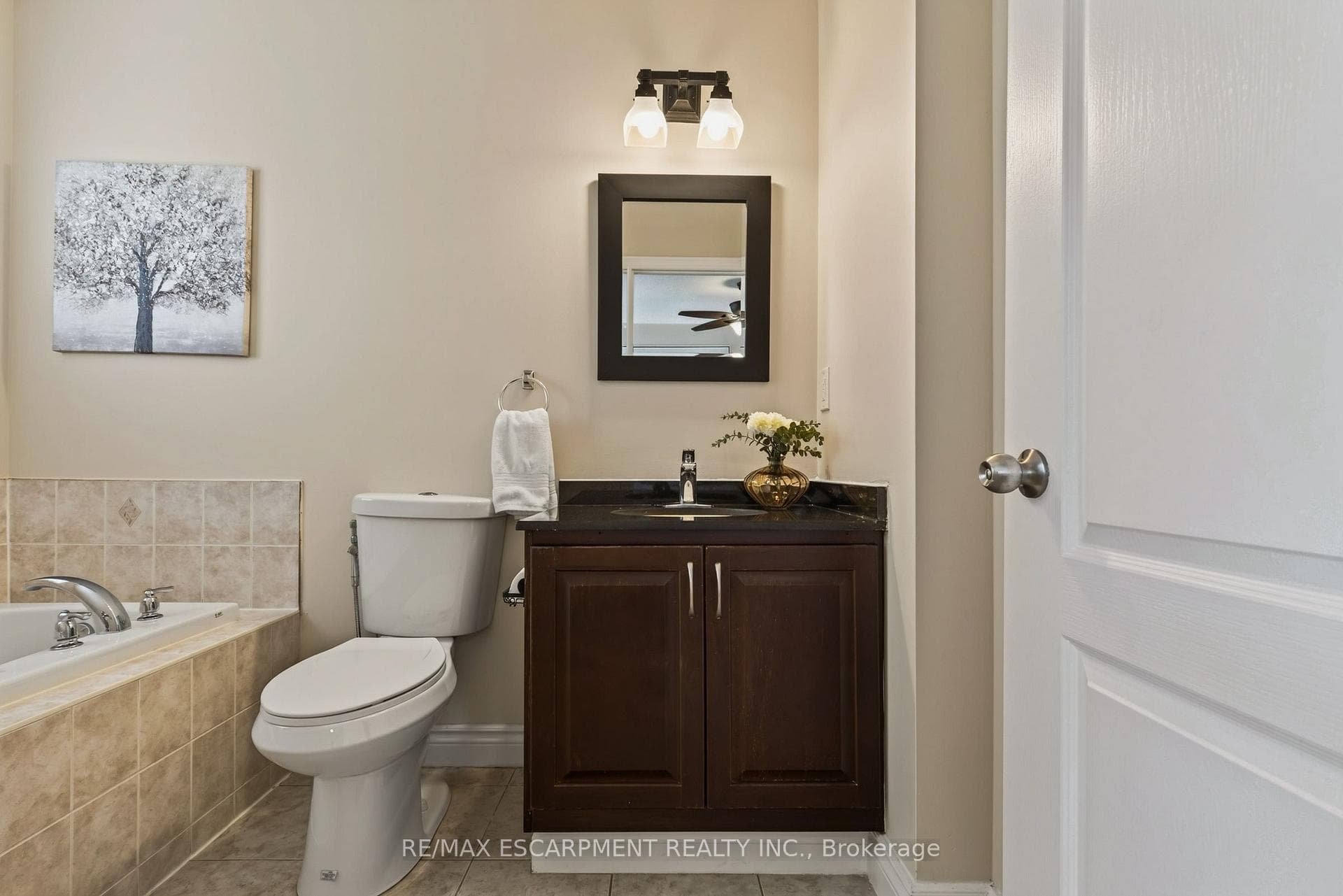 1079 Tupper Drive photo 24