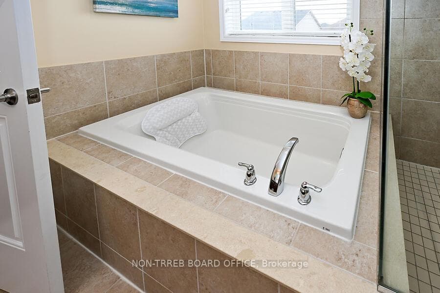 12 Edgehill Drive photo 27