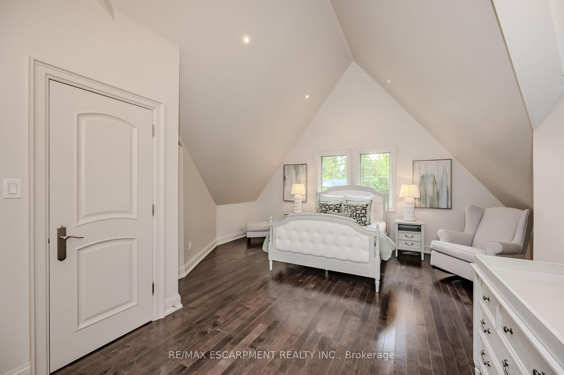 249 Lakeside Avenue photo 31
