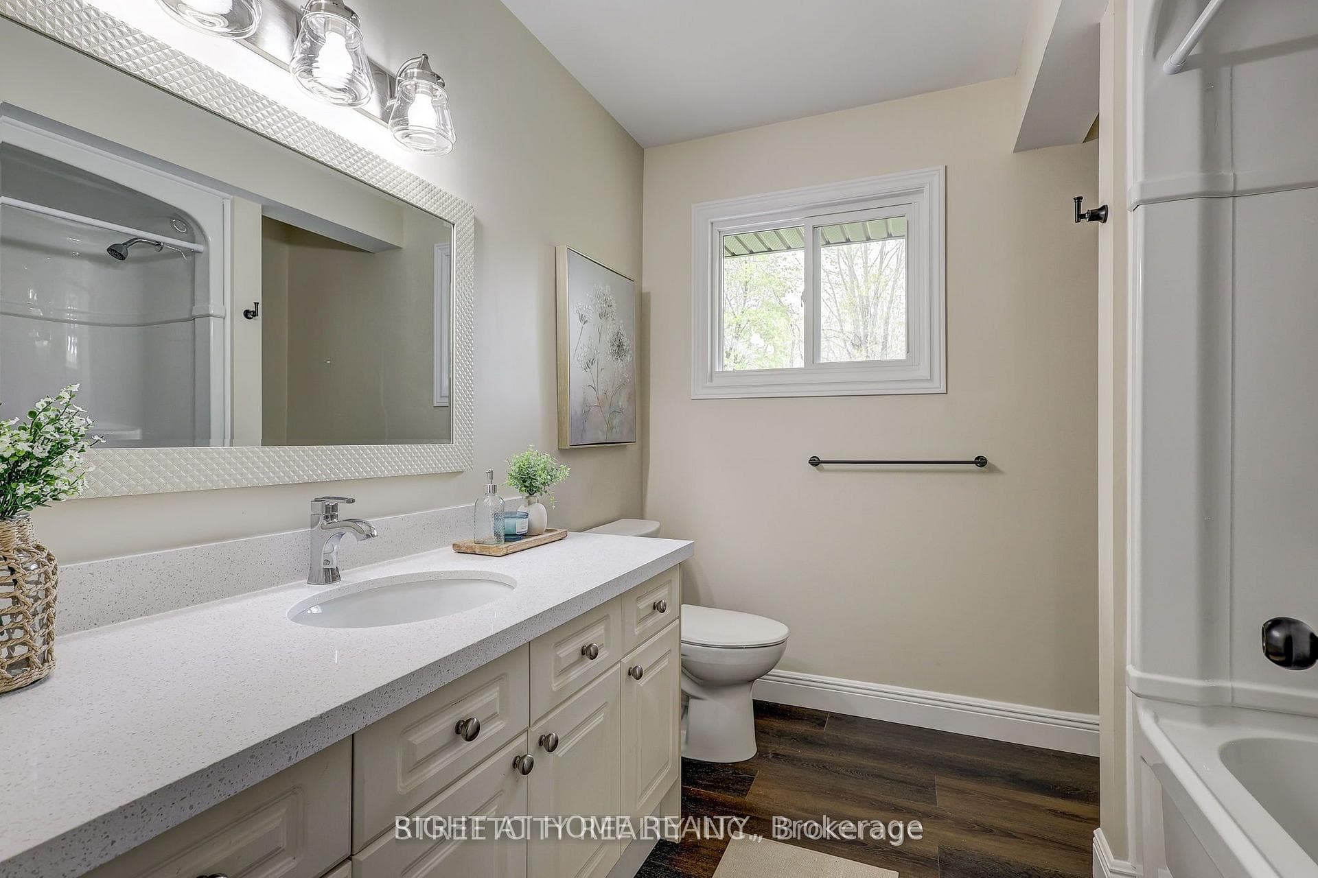 10 Vineden Drive photo 22