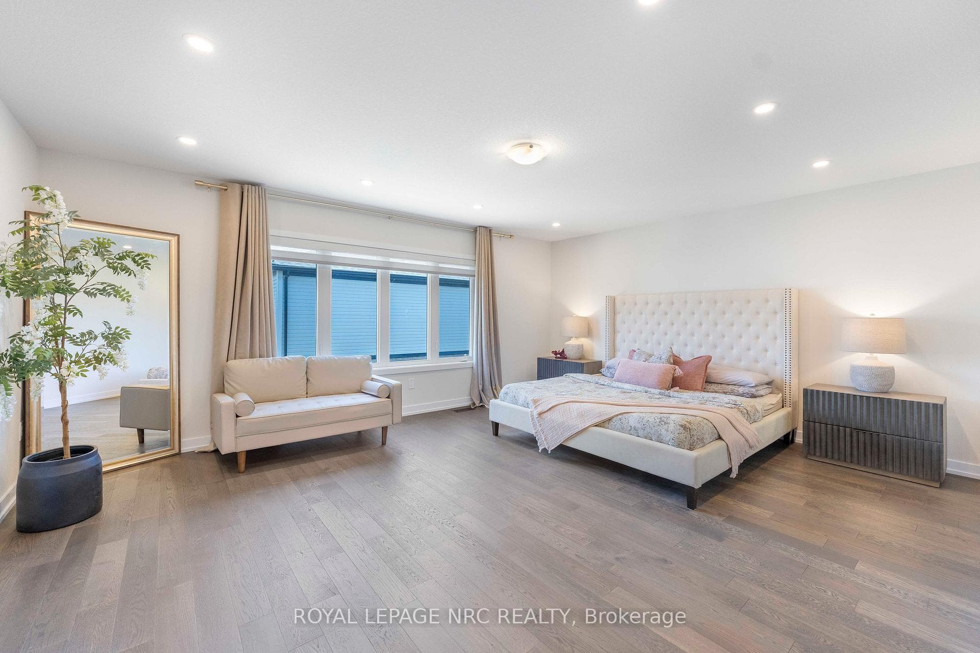 66 Sunflower Crescent photo 26