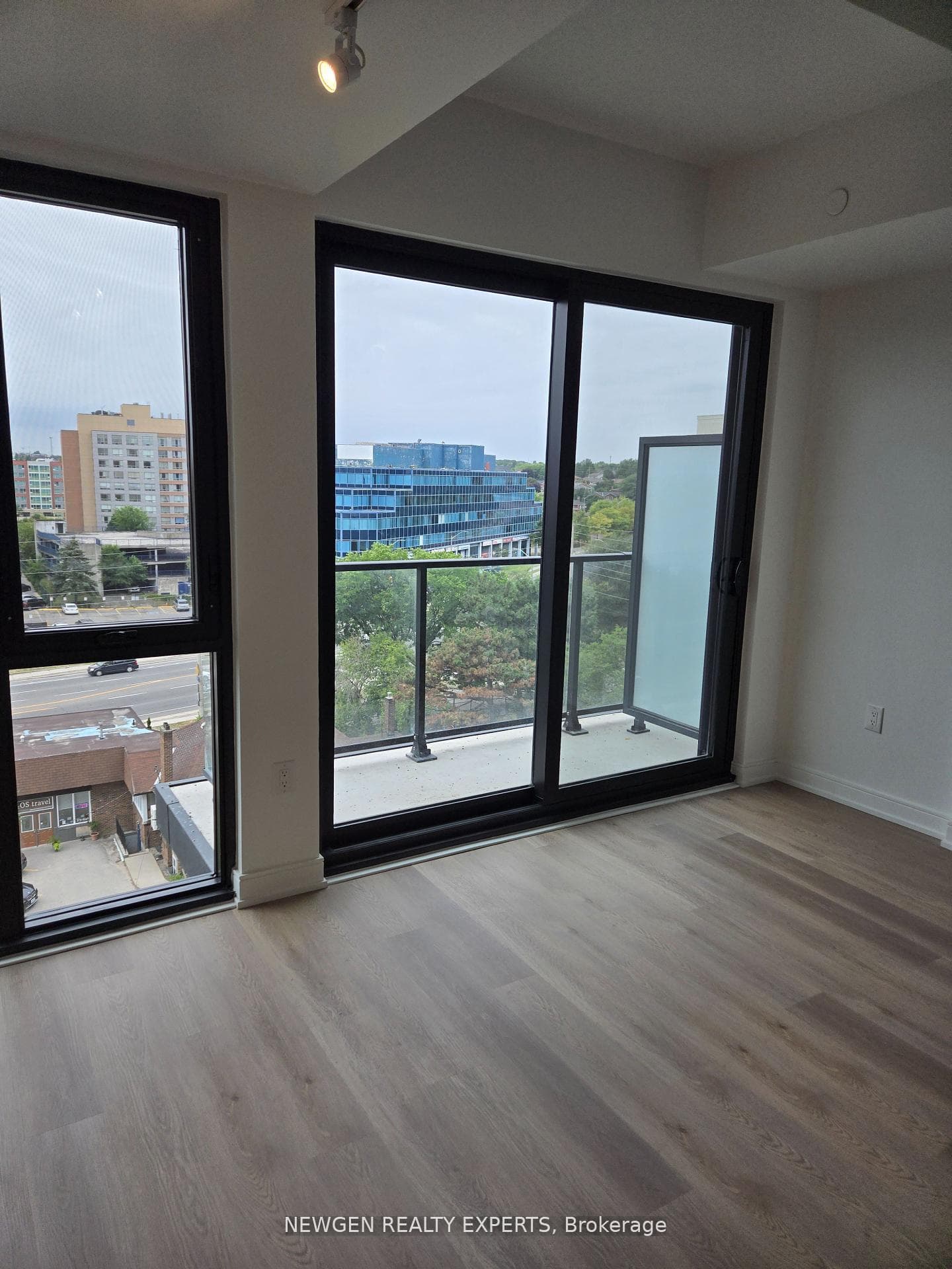3009 Novar Road Unit 715 photo 8