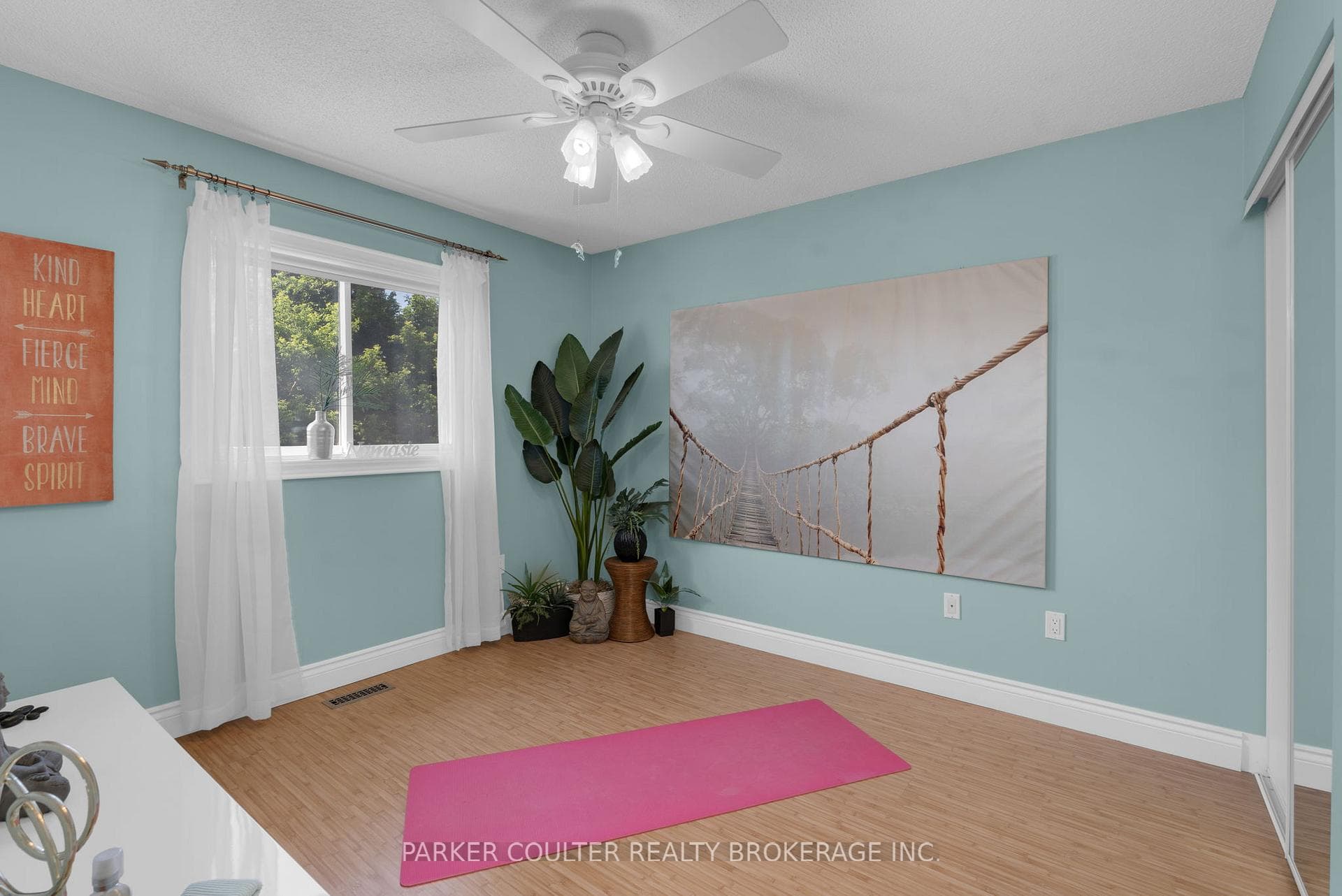 11 Frontier Avenue photo 23