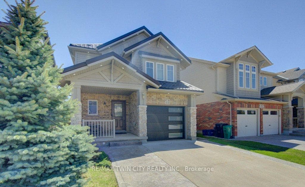 11 Frey Crescent photo 3