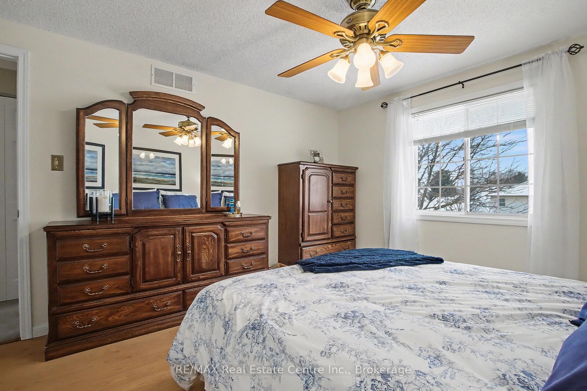 252 Keewatin Avenue photo 21