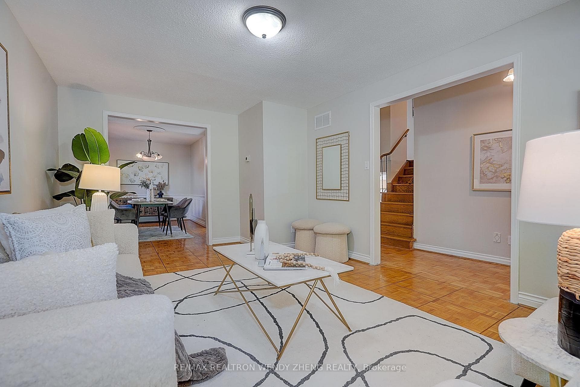 118 Henderson Avenue photo 6