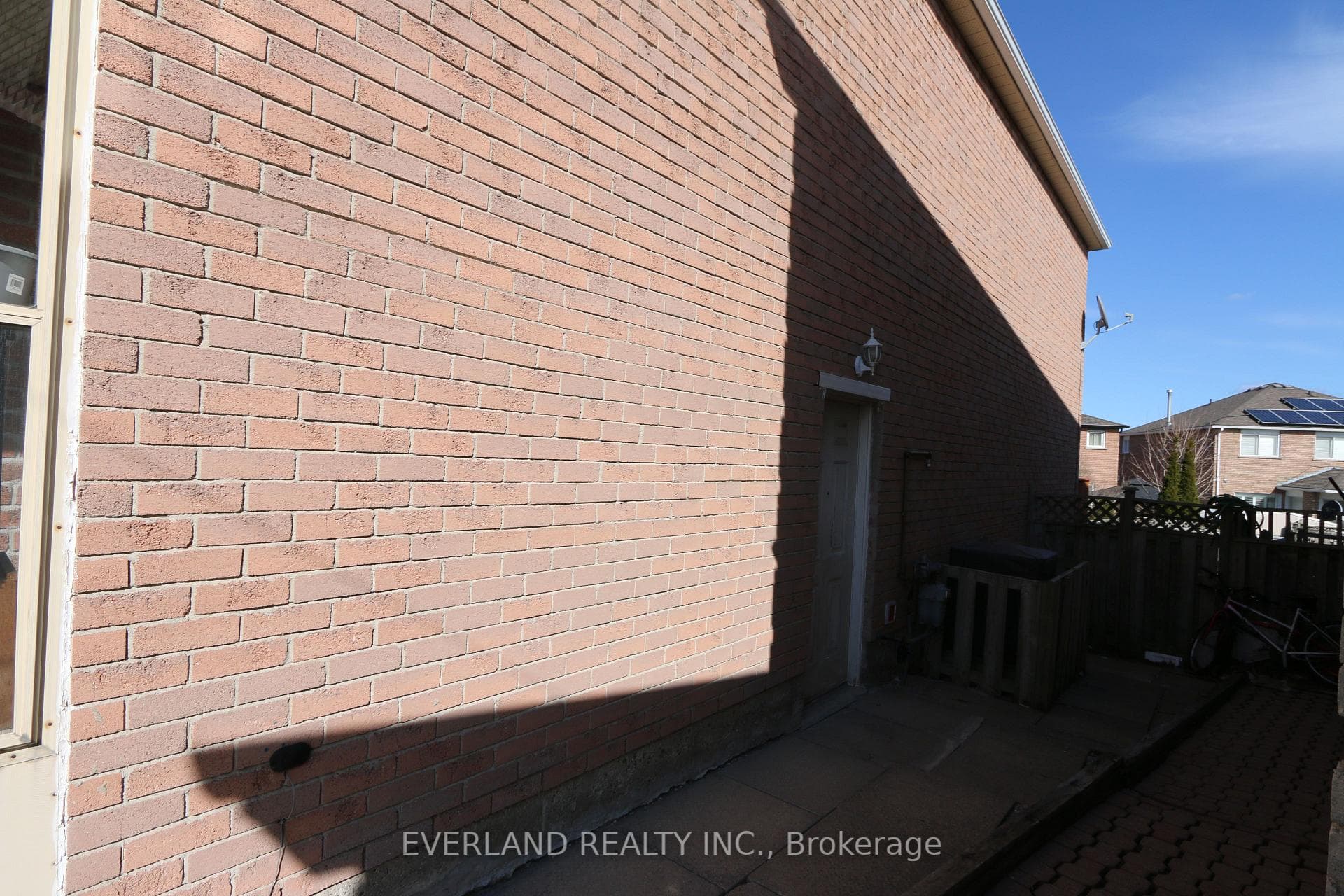 103 Goodwood Drive Unit BSMT photo 12