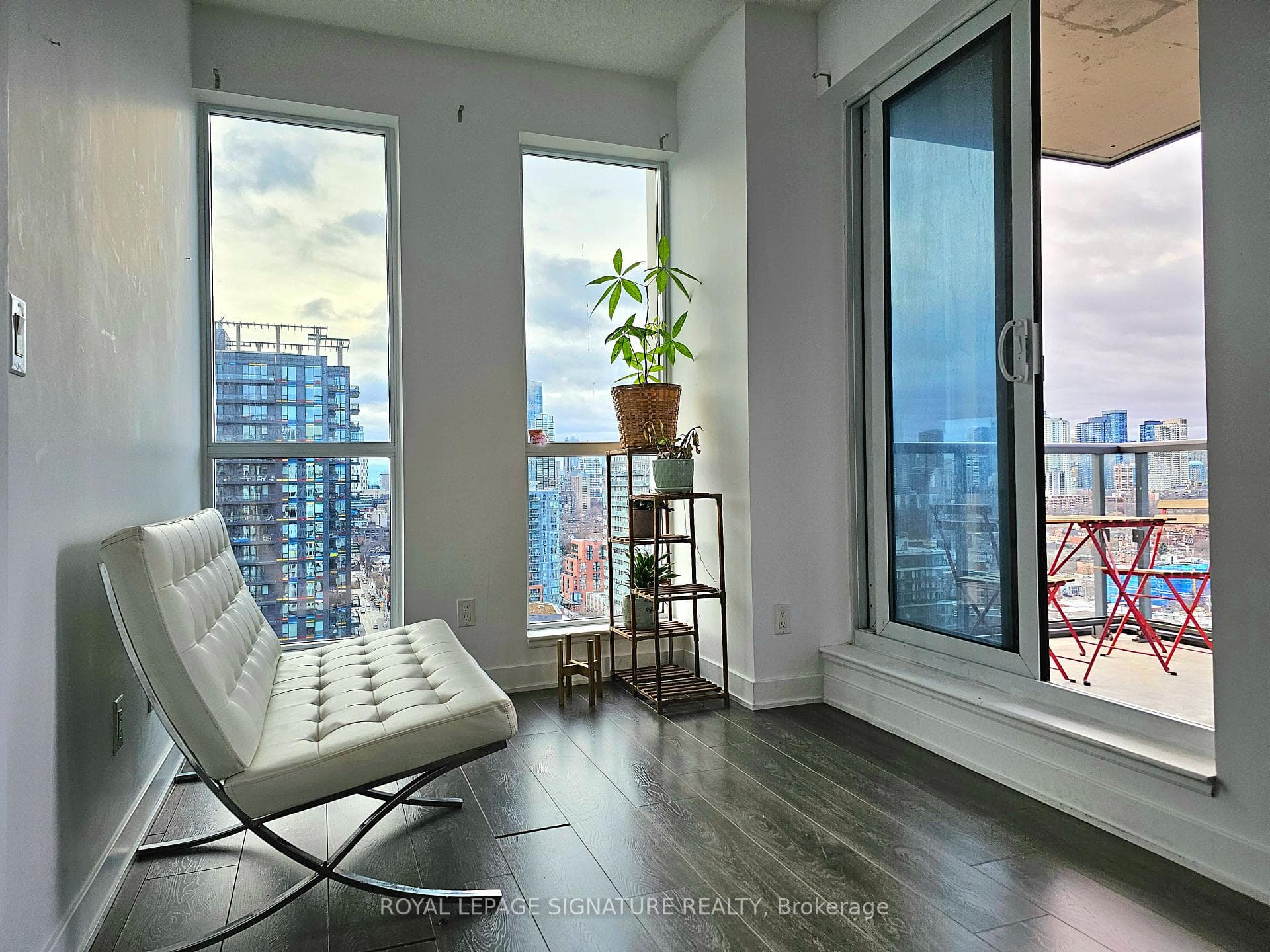 170 Sumach Street Unit 2209 photo 15