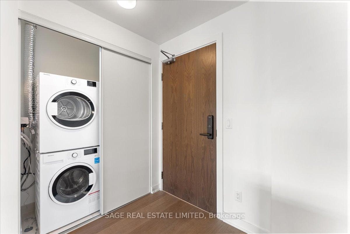 1161 Kingston Road Unit 207 photo 4