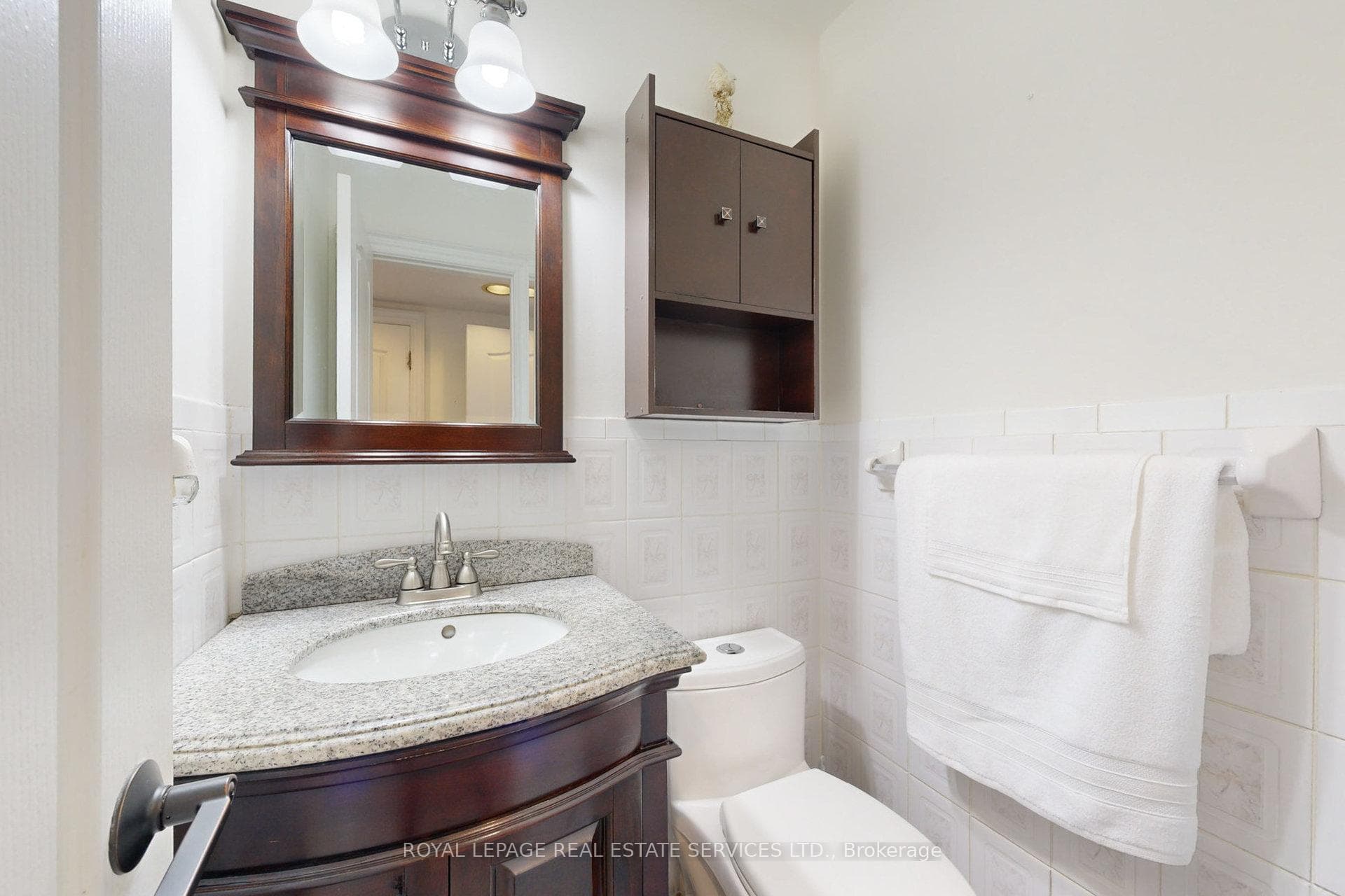 49 Iona Crescent photo 16