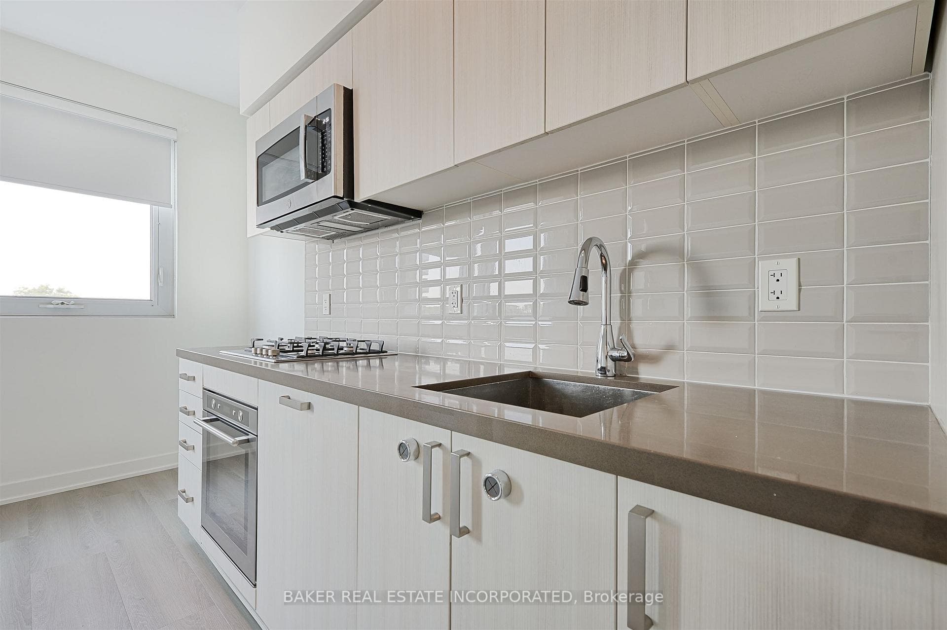Unit 219 Kitchen