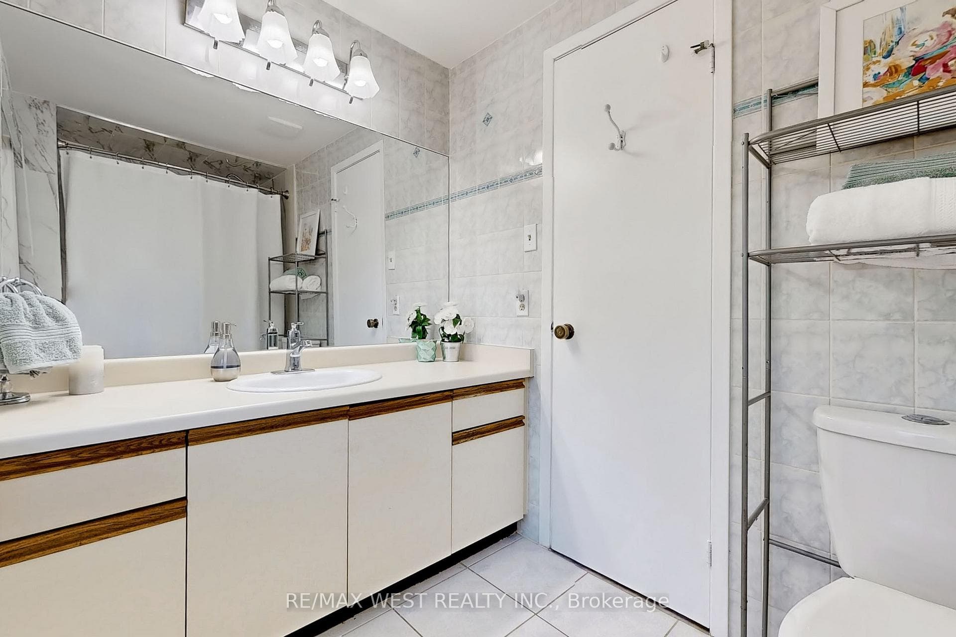 22 Dunvegan Drive photo 32
