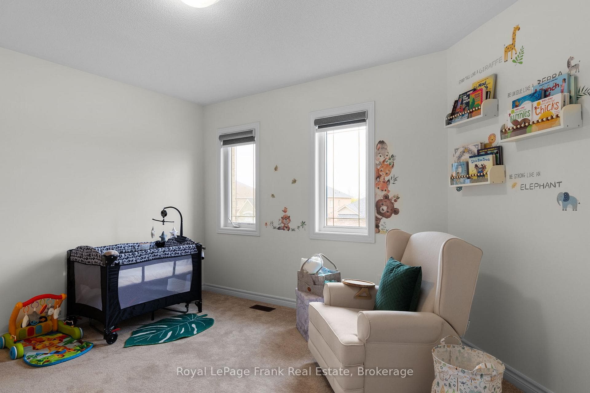 18 Stoddart Street photo 27