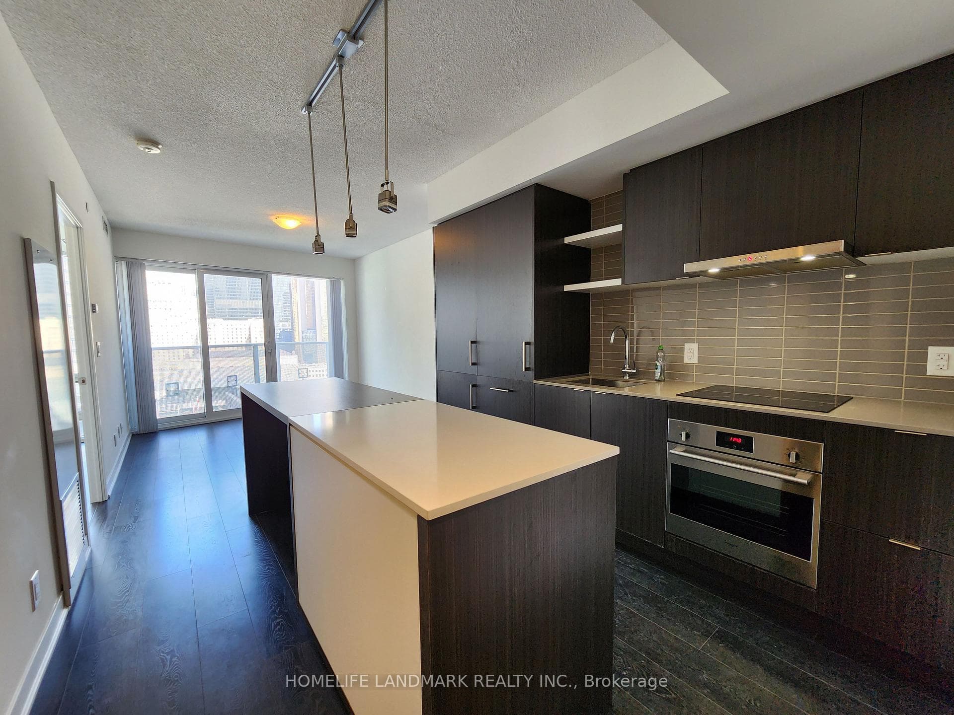 88 Harbour Street Unit 1603 photo 5