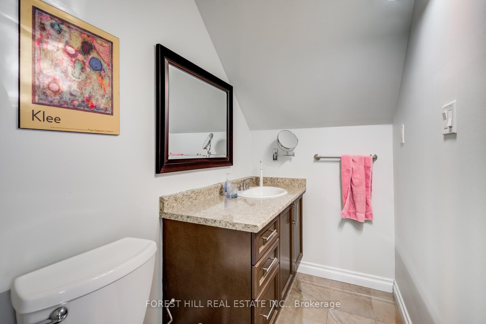 276 Concord Avenue photo 13