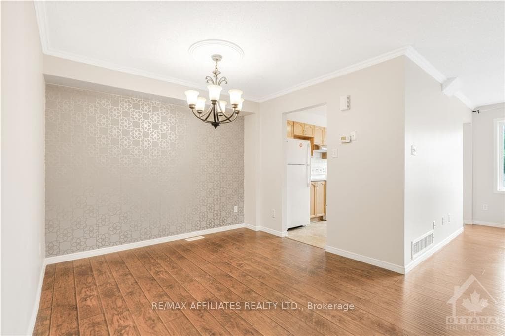 144 LUDLOWE Street photo 9