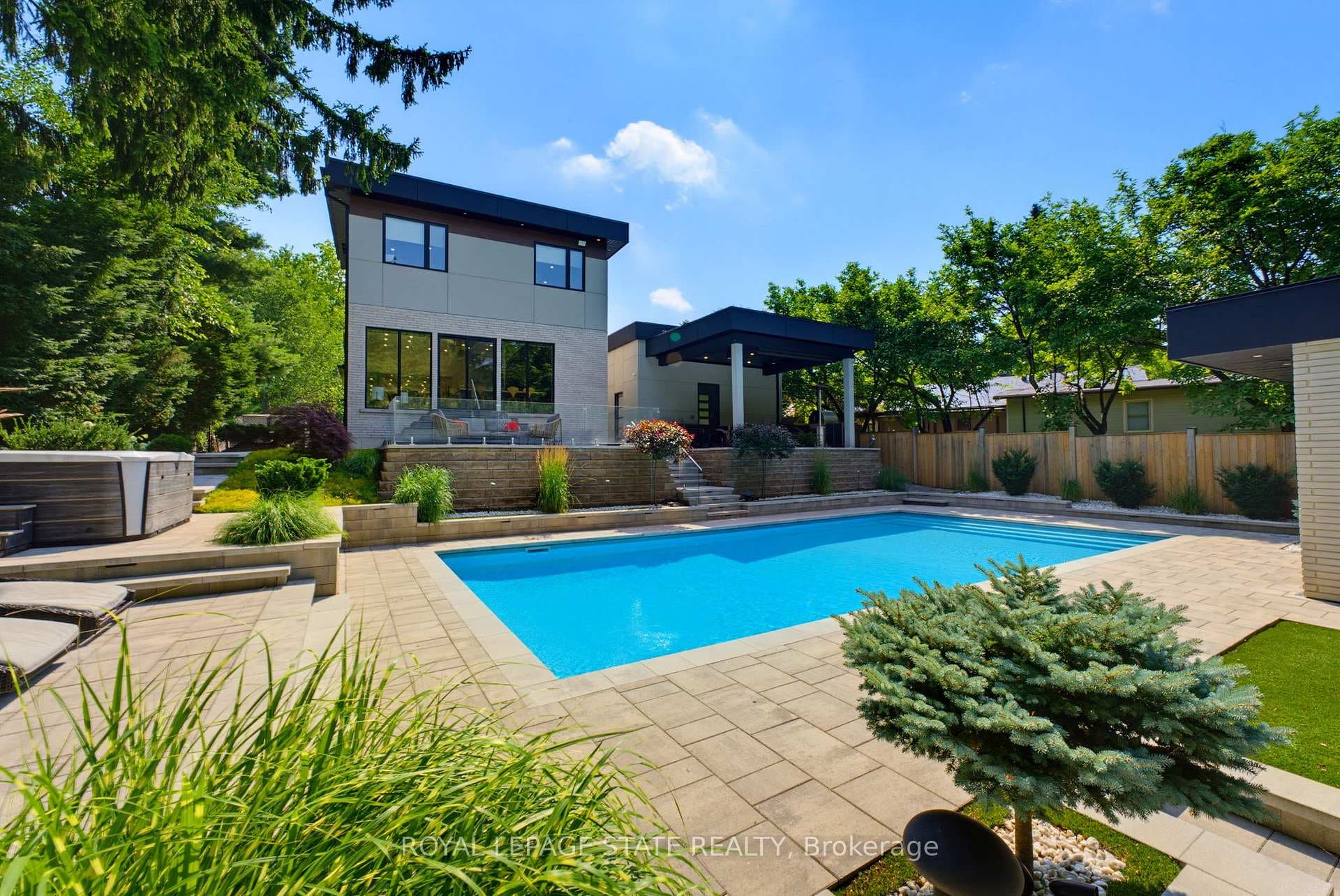282 Robina Road photo 46