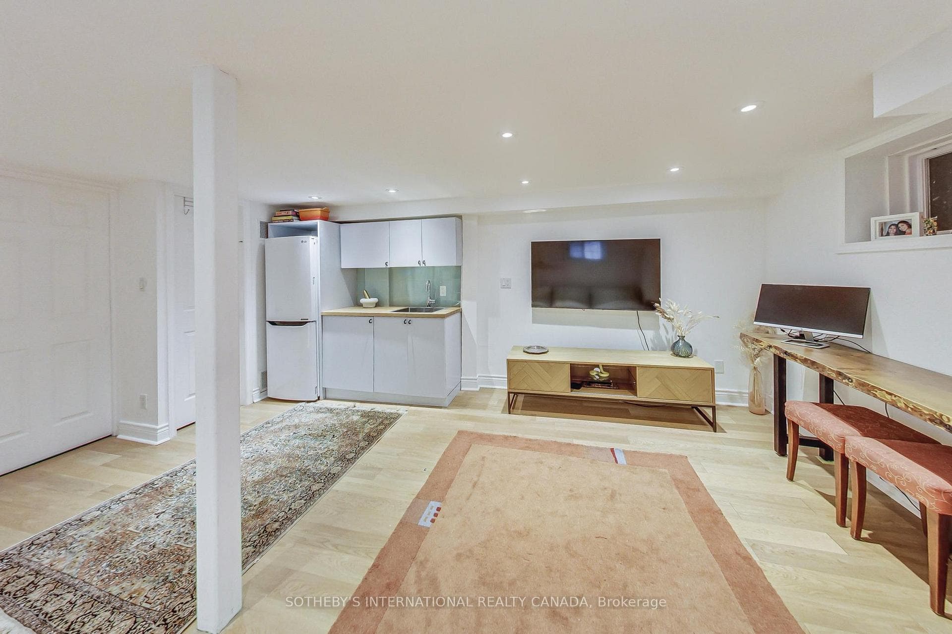 141 Priscilla Avenue photo 18