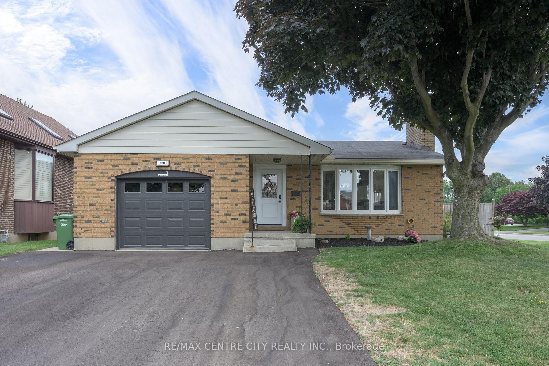 1 Idsardi Avenue photo 1