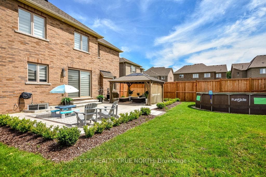 108 Rugman Crescent photo 45