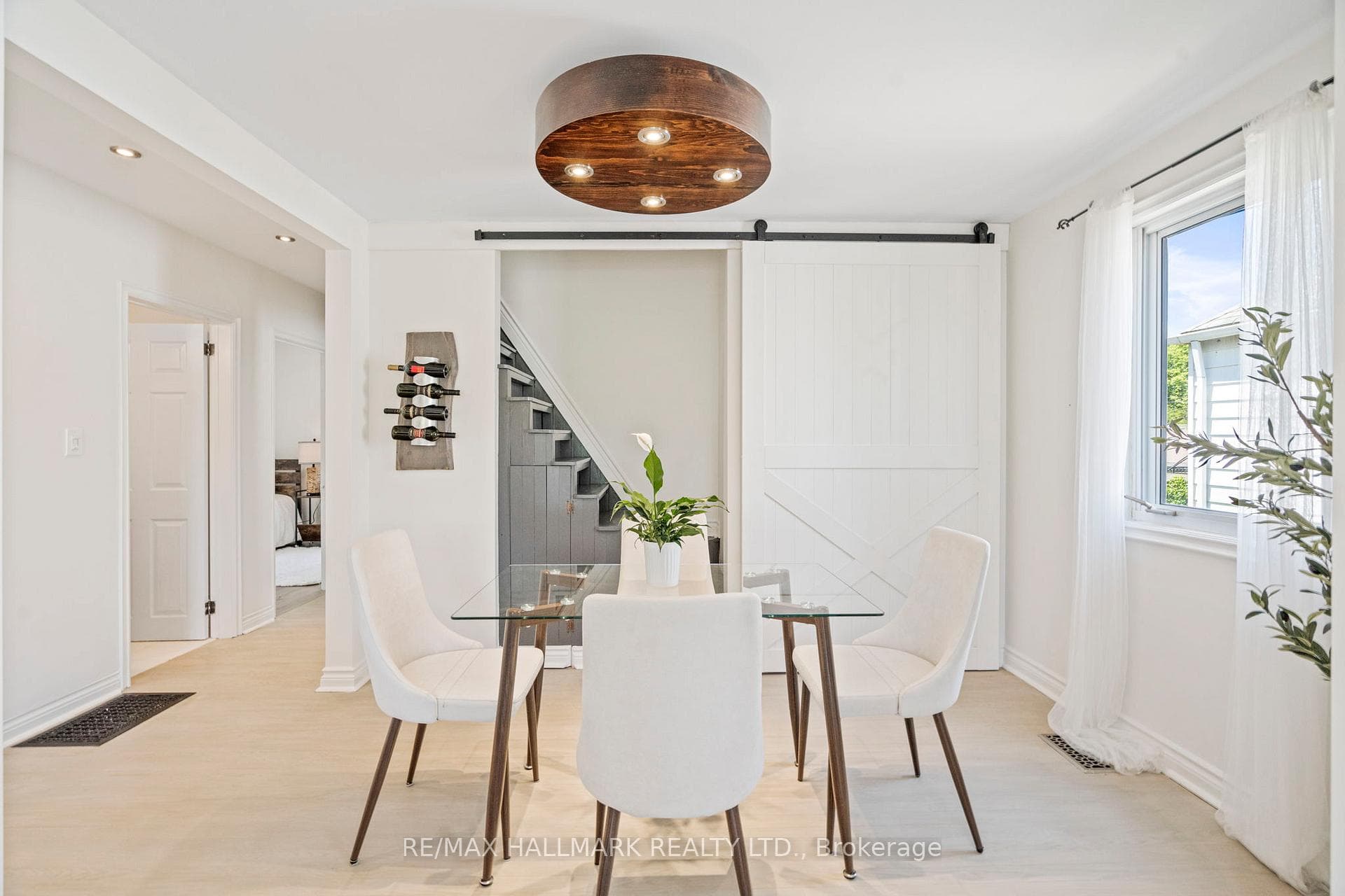 64 Sharpe Street photo 12