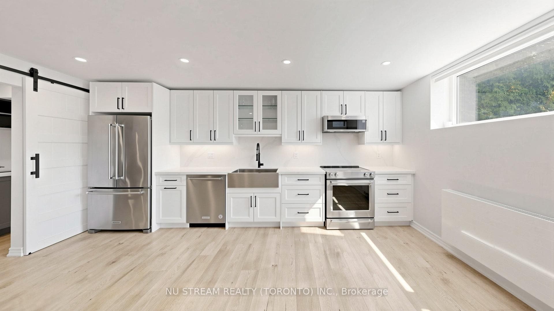 55 Sunvale Drive photo 33