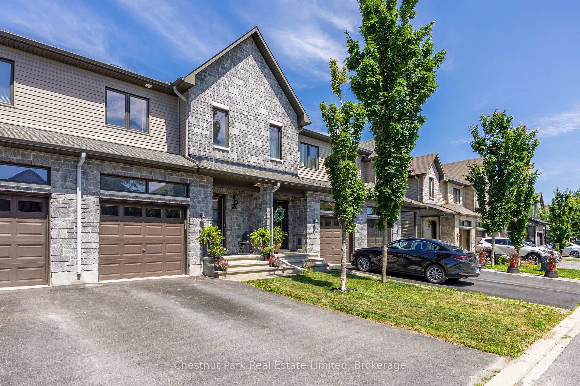 239 King Street photo 2