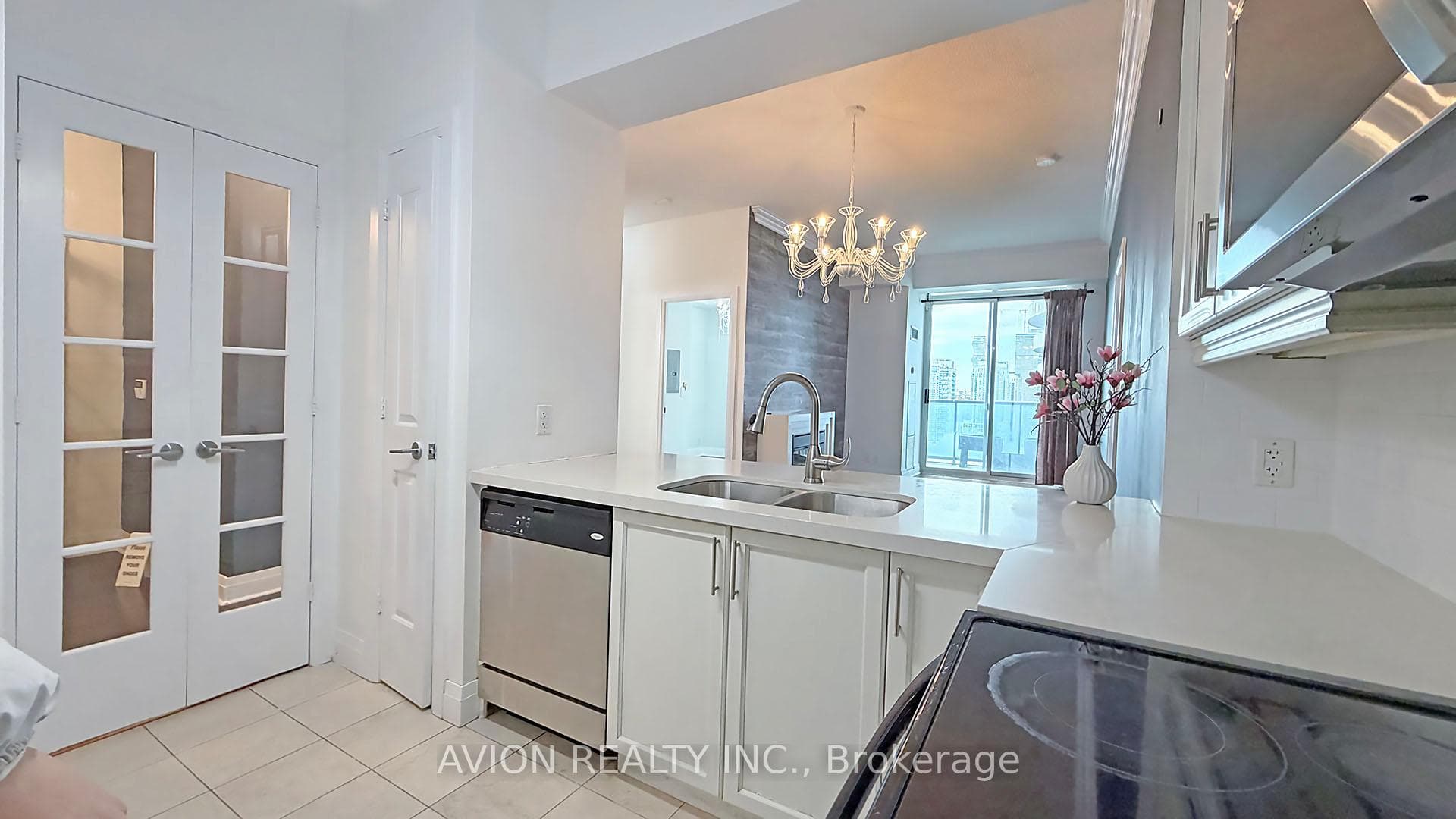 70 Absolute Avenue Unit 2905 photo 13