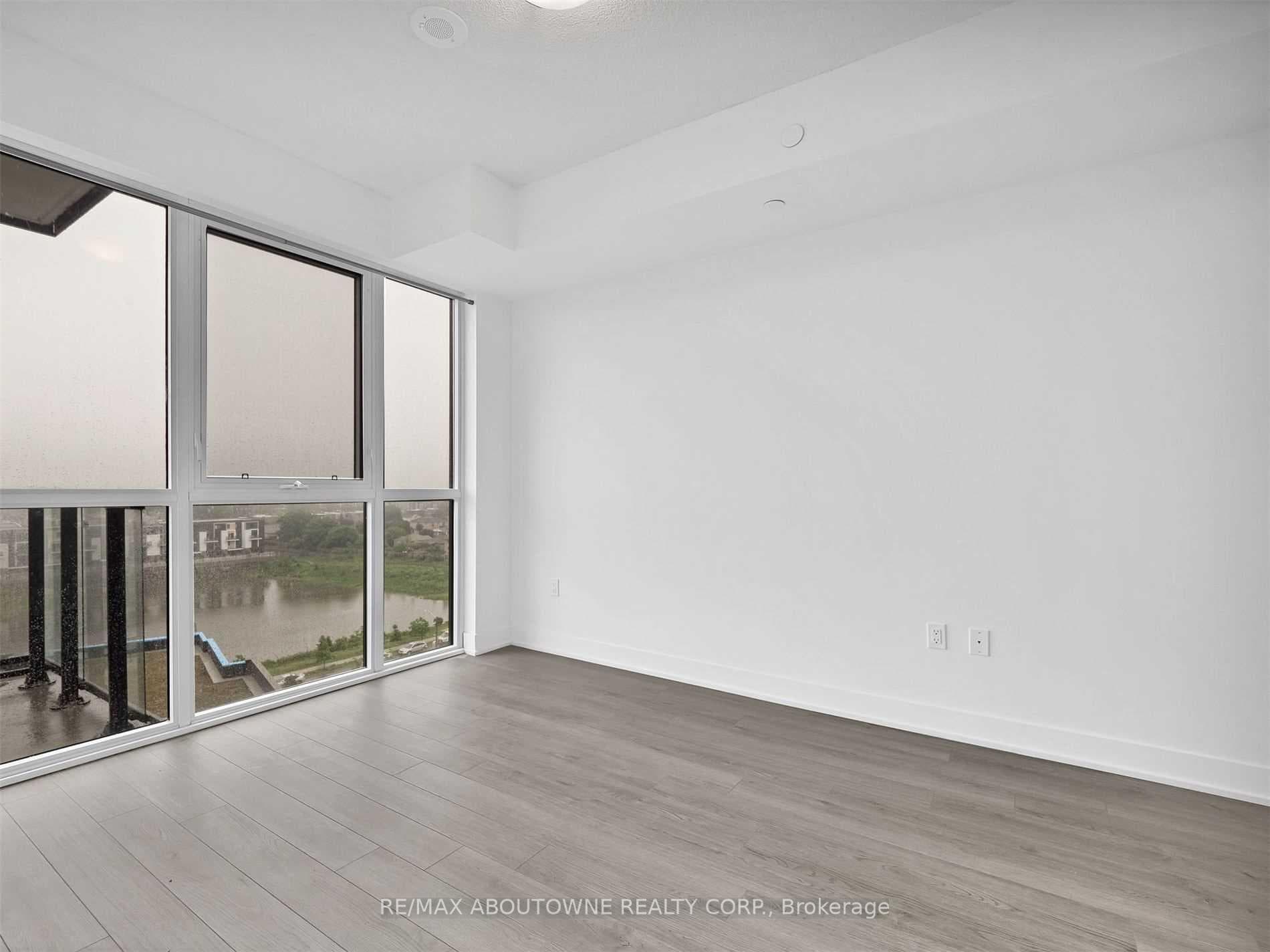 50 George Butchart Drive Unit 914 photo 8