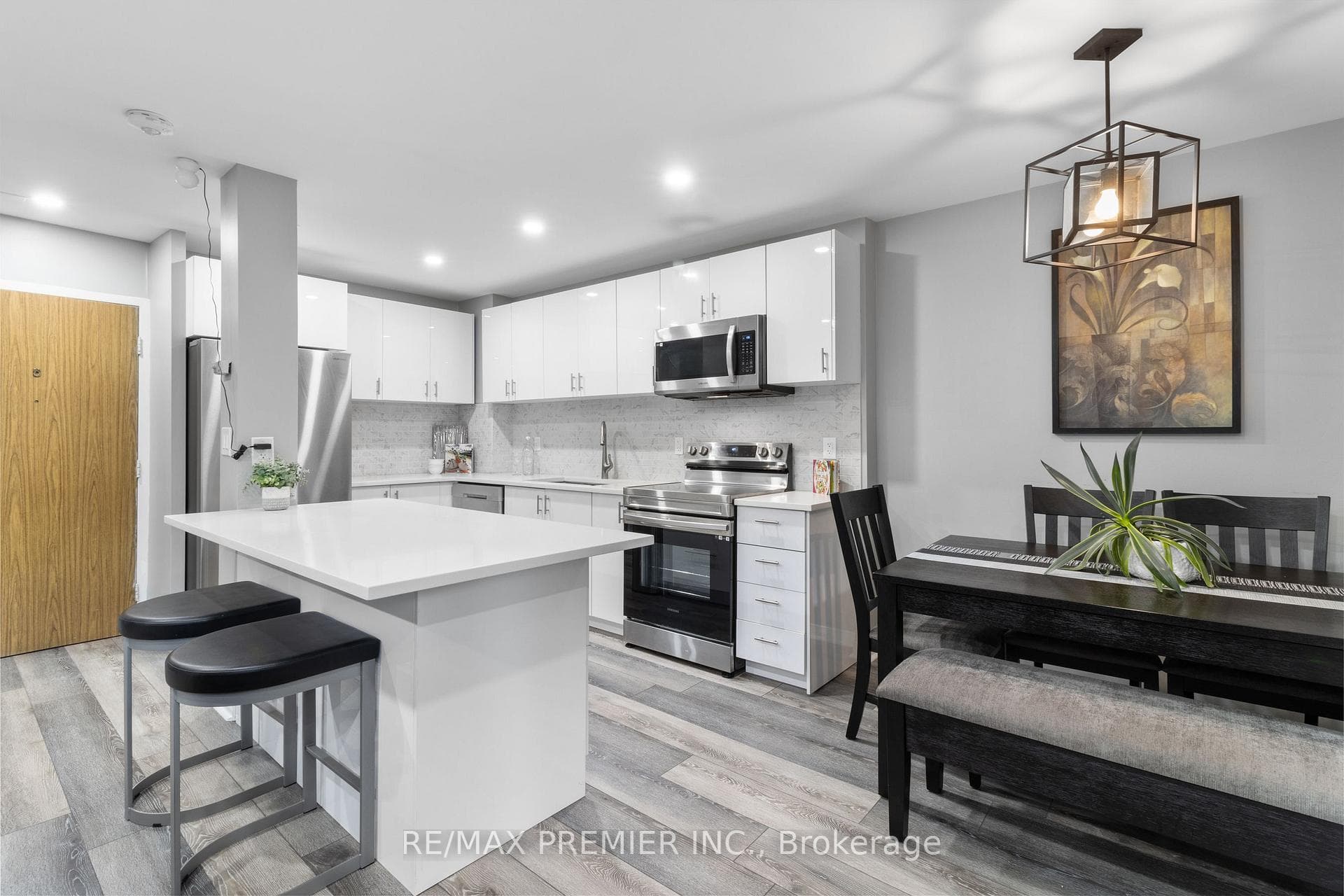 2095 Roche Court Unit 139 photo 13