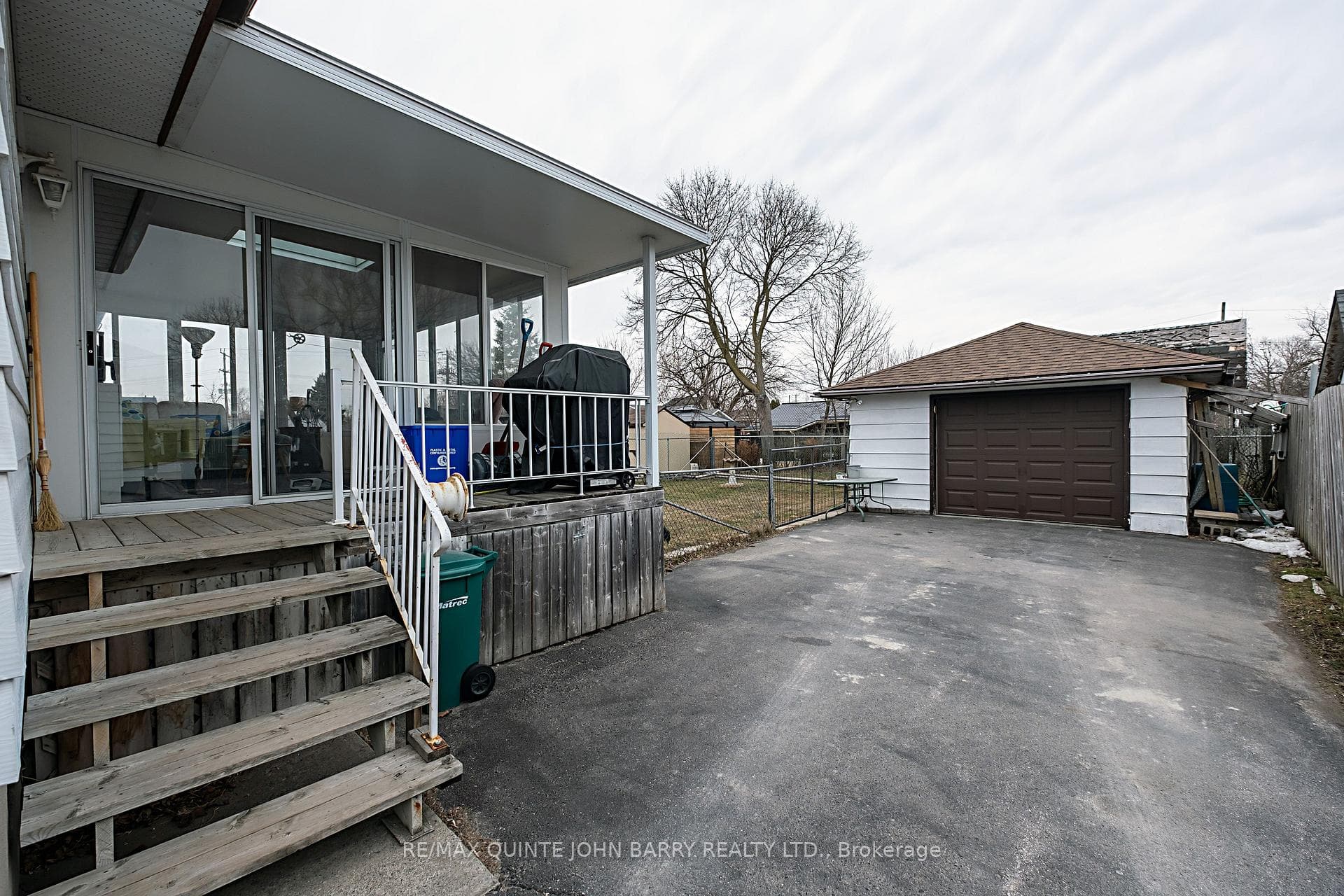 247 West Street photo 26