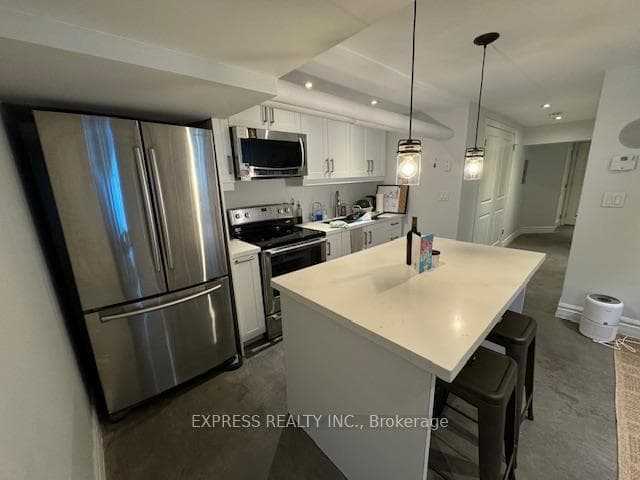 1136 Avenue Road Unit B1 photo 8